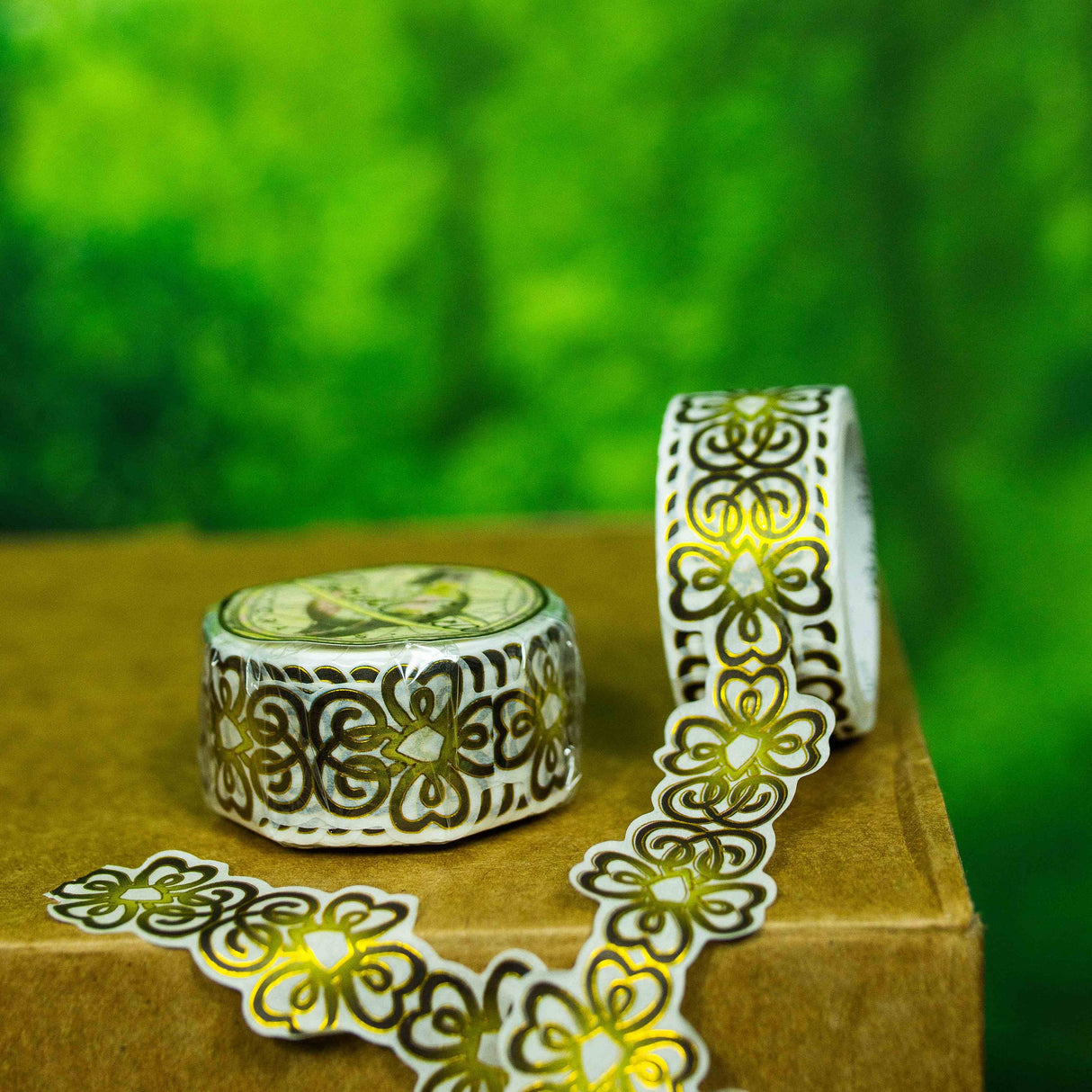 CoraCreaCrafts Celtic Leaf Cutout Foil Tape