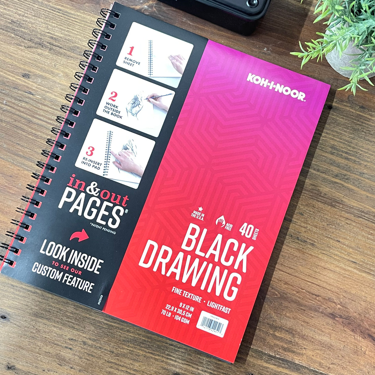 KOH-I-NOOR In & Out Black Drawing Pad (9x12 Inches)