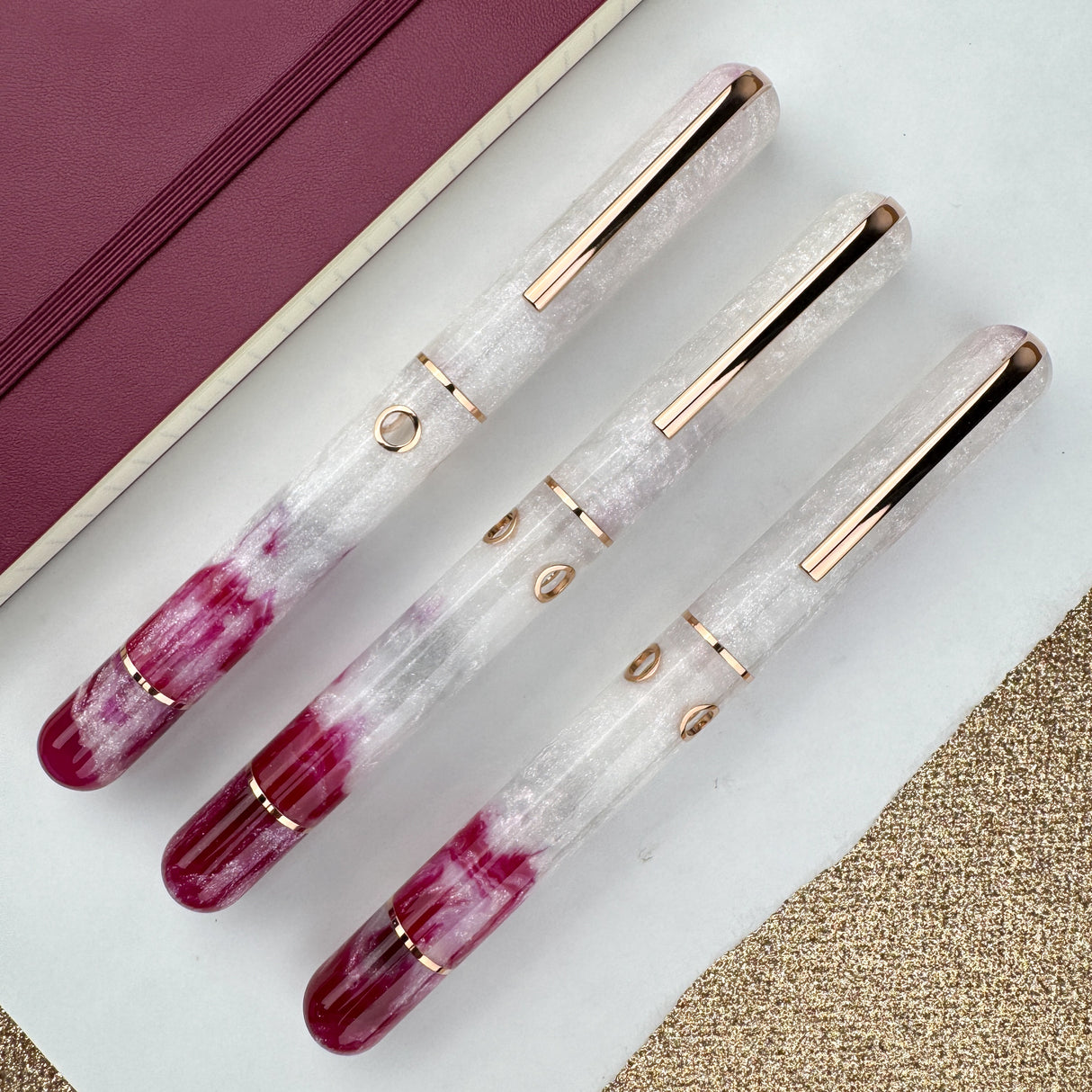 Nahvalur (Narwhal) Nautilus Fountain Pen - Raspberry Cheesecake (Atlas Exclusive)