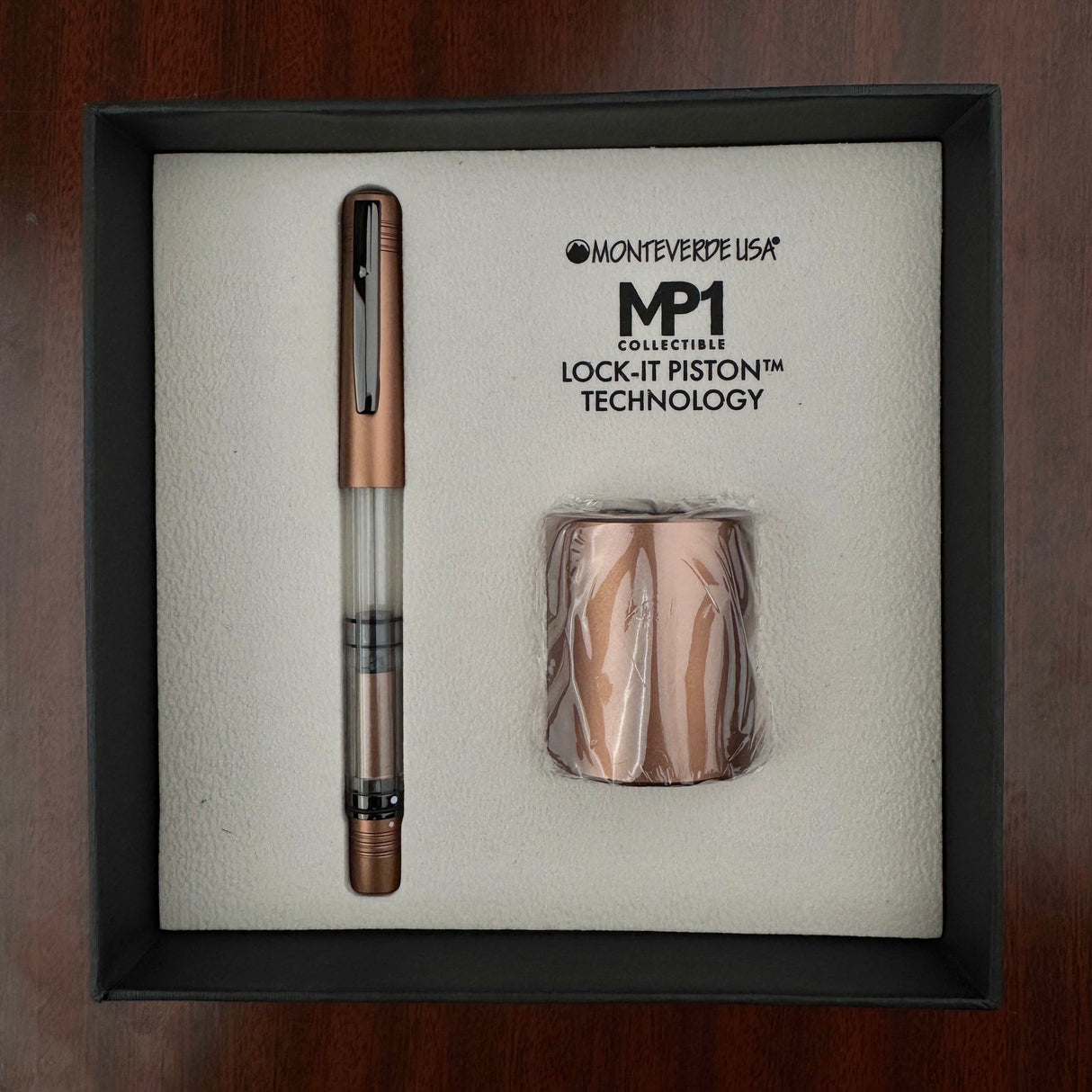 Monteverde MP1 Fountain Pen and Aluminum Pen Holder Set - Mocha Mousse (Limited Edition)