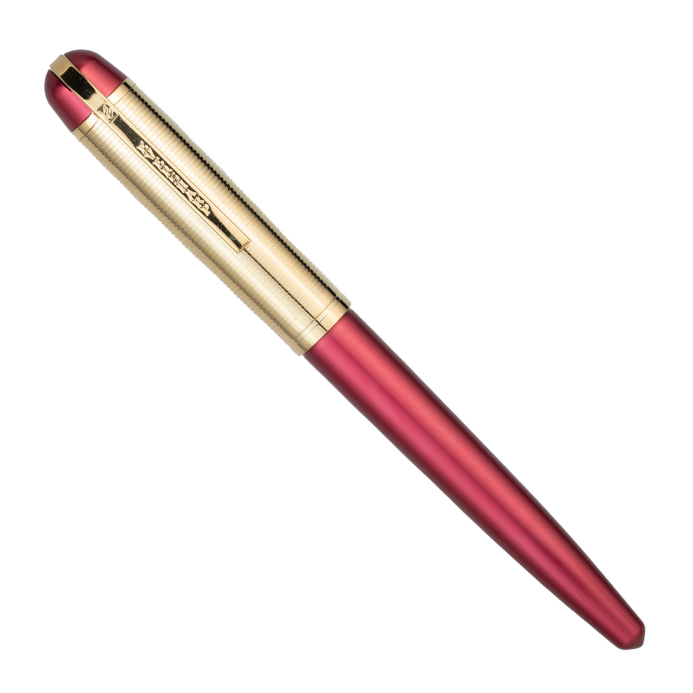 Wahl Eversharp Skyline Fountain Pen - Red w/Gold Trim
