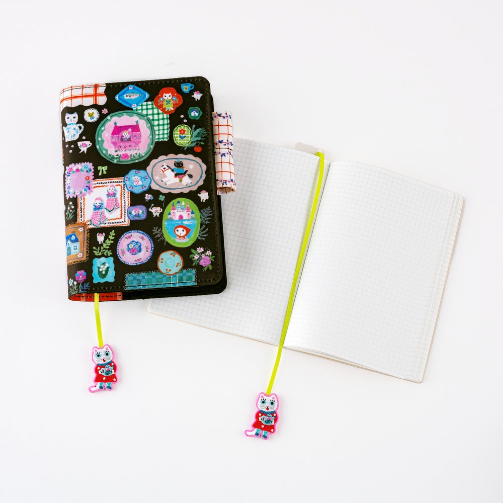 Hobonichi Emroidered Bookmark - Yumi Kitagishi: White Cat