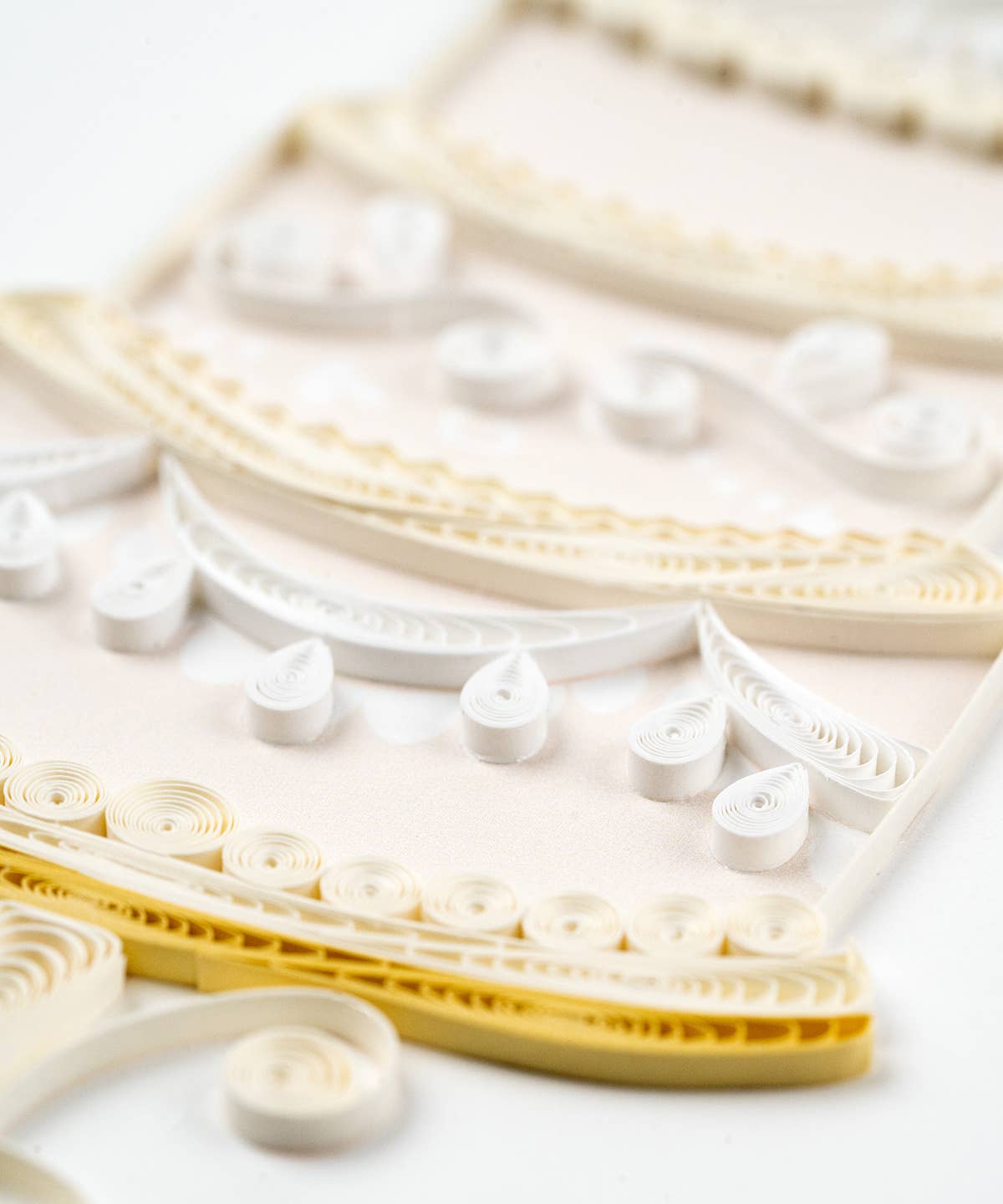 Quilled Elegant Wedding Cake Greeting Card