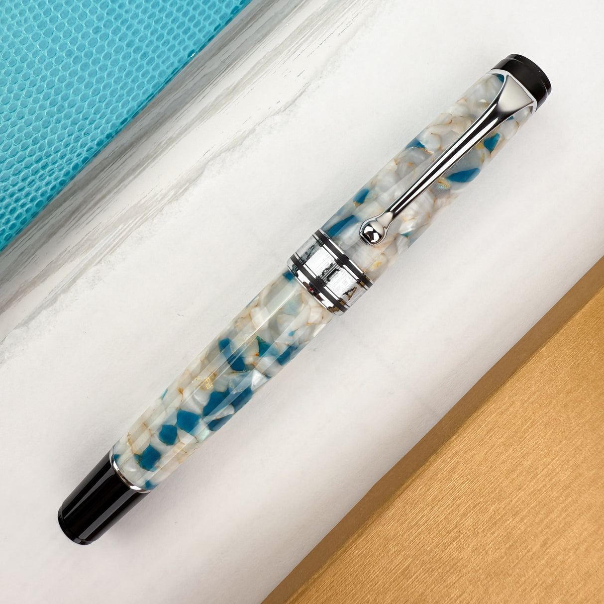 Aurora Optima Fountain Pen - 365 Perla E Ottanio (Limited Edition)