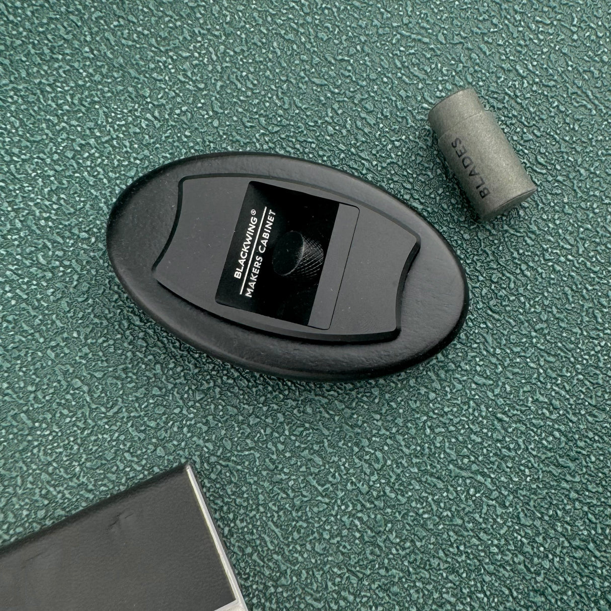 Blackwing Hovel Sharpener