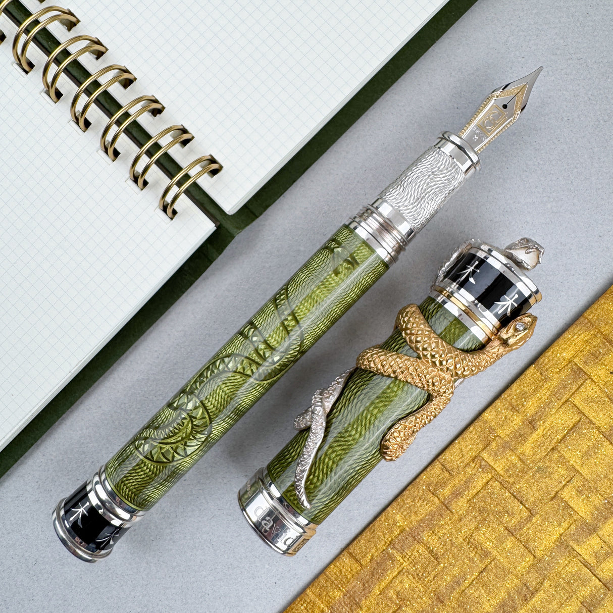 David Oscarson Black Water Snake Fountain Pen - Light Green w/ Gold (Limited Edition #08/08)