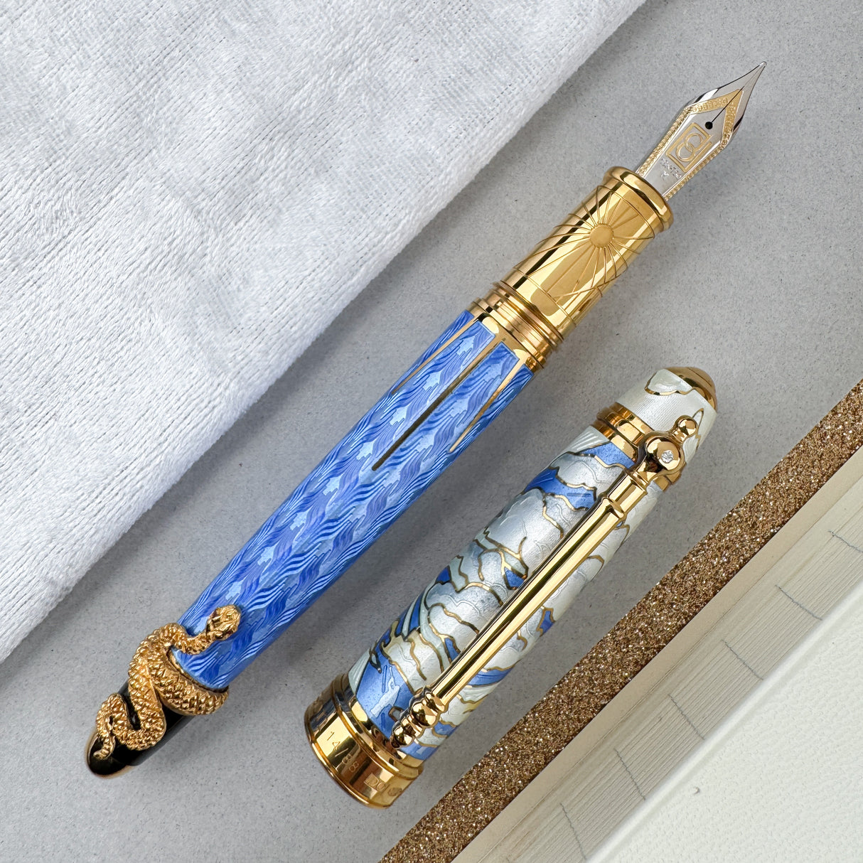 David Oscarson Deus Regit Fountain Pen - Light Blue (Limited Edition #14/88)