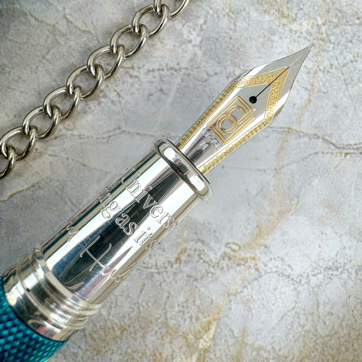 David Oscarson Edwin Hubble Fountain Pen - Team (Limited Edition #05/63)