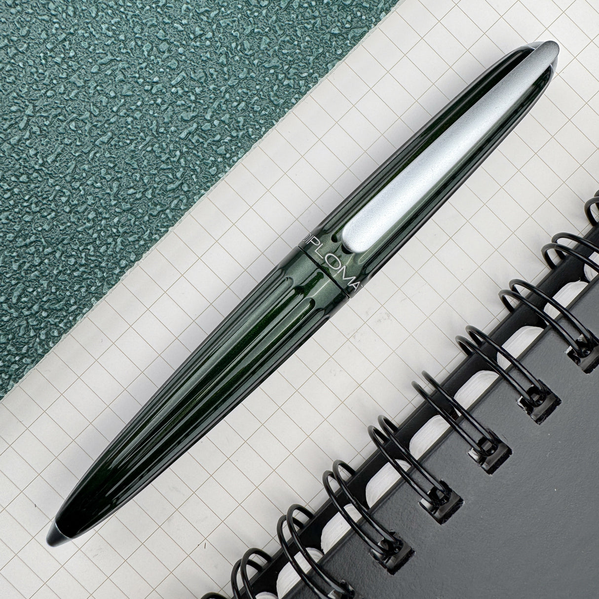Diplomat Aero Rollerball Pen - Evergreen
