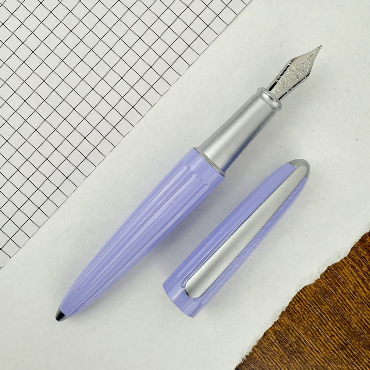 Diplomat Aero Fountain Pen - Periwinkle (Atlas Exclusive)