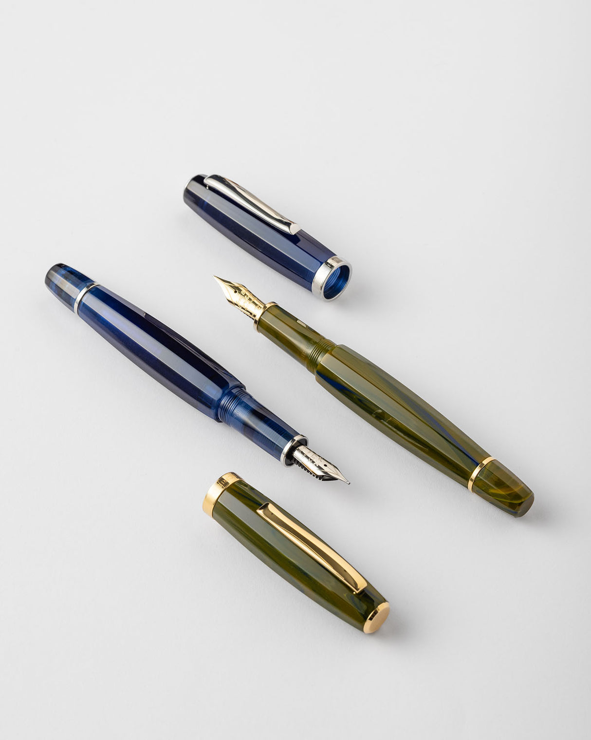 FEEL Laguna and Blu Sospeso pair