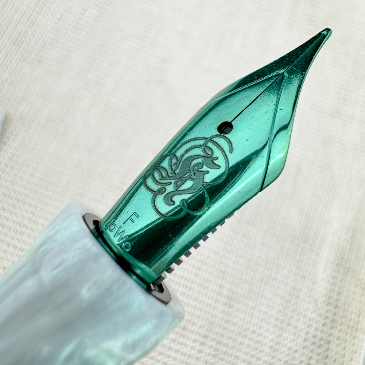 Hinze Pen Company Fountain Pen - Mercurial Mermaid