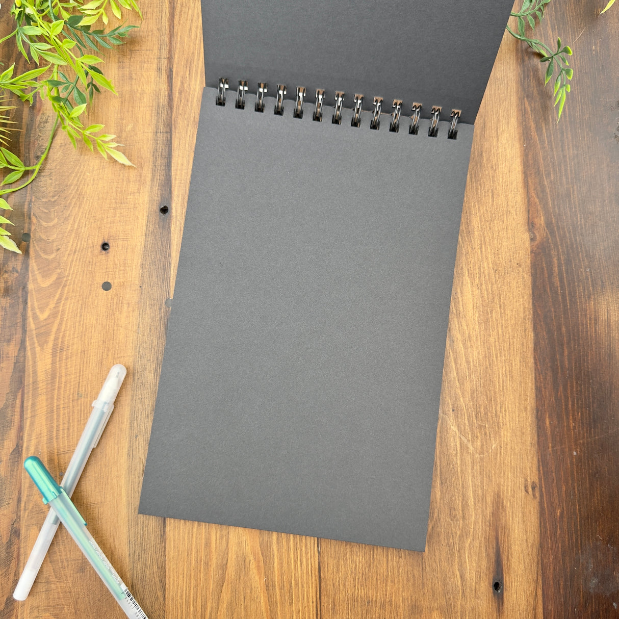 KOH-I-NOOR In & Out Black Drawing Pad (7x10 Inches)