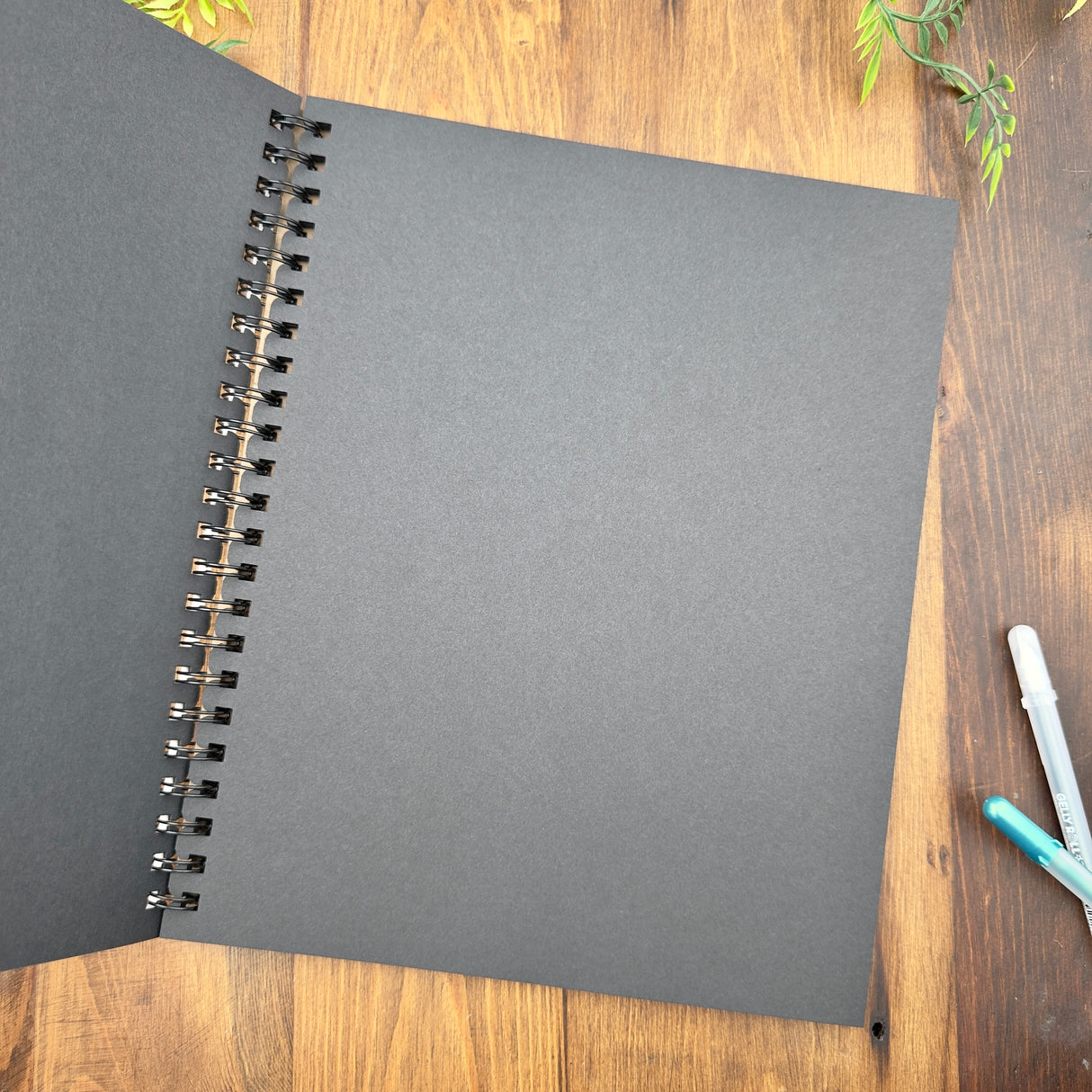 KOH-I-NOOR In & Out Black Drawing Pad (9x12 Inches)