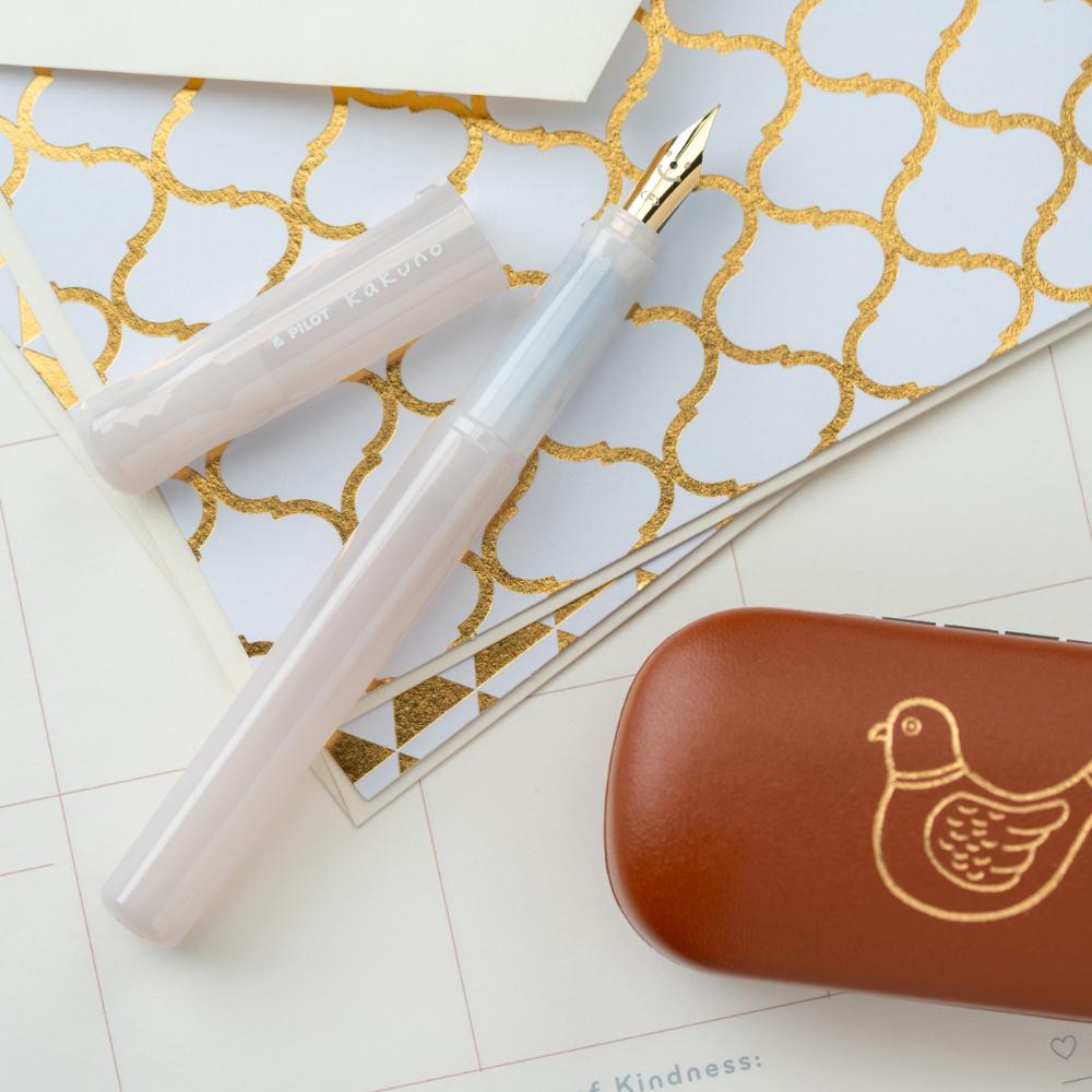 Pilot Kakuno Fountain Pen - Cumulus White