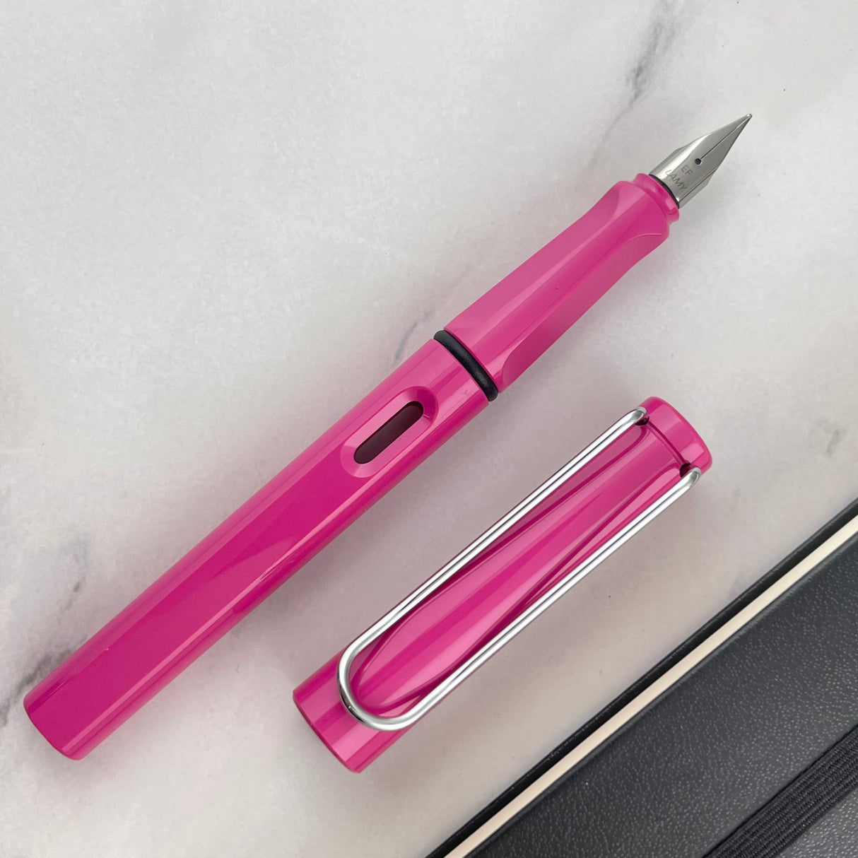 Lamy Safari Fountain Pen - Pink