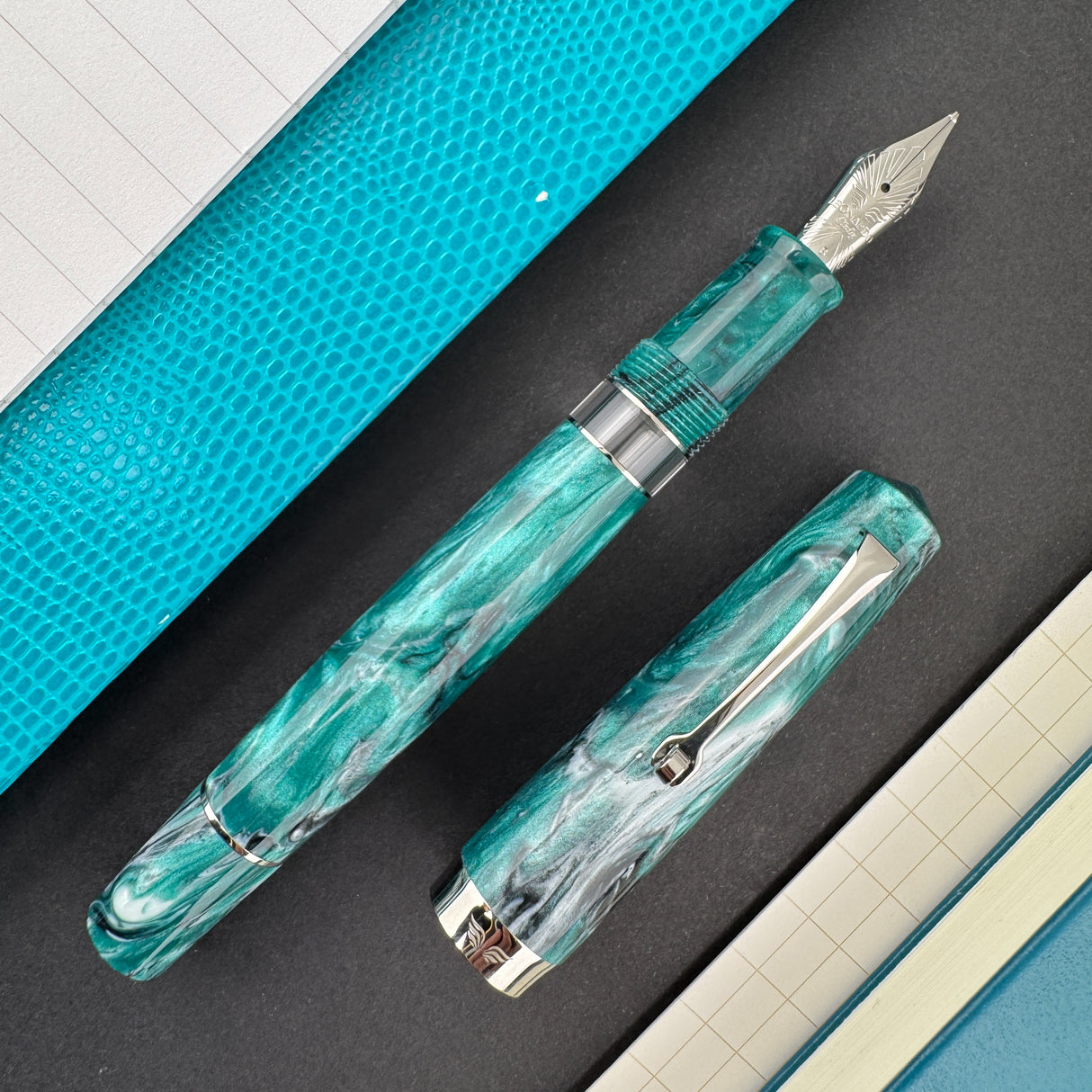 Leonardo Momento Magico Fountain Pen - J Brooks Teal w/ Silver Trim (Atlas Exclusive)(Doorbuster)