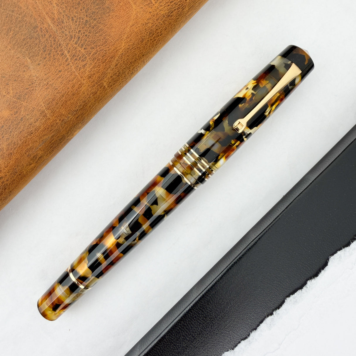 Leonardo Momento Zero Grande 2.0 Fountain Pen - Sottobosco with Gold Trim