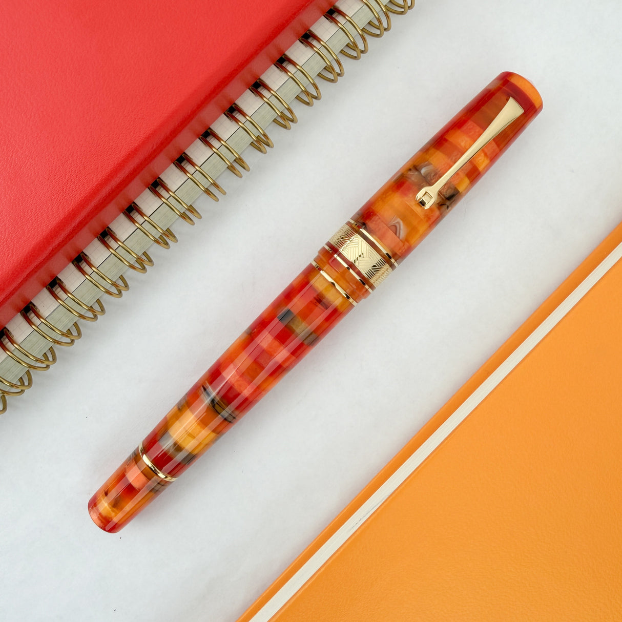 Leonardo Mosaico Fountain Pen - Mango w/ Gold Trim