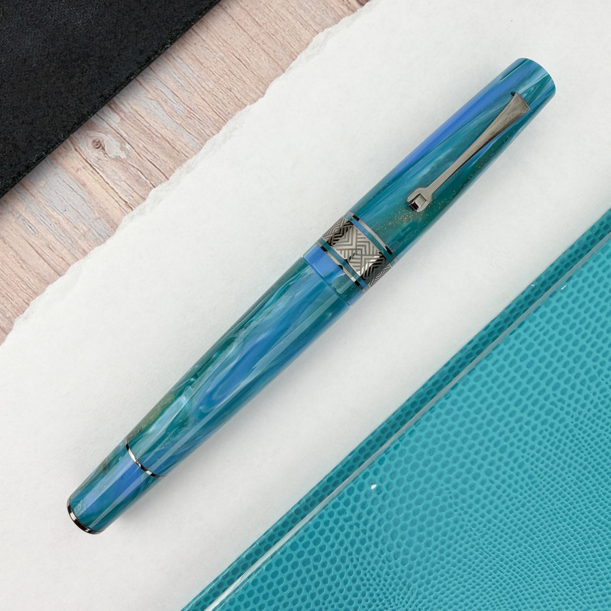 Leonardo Supernova Fountain Pen - Starlight Blue w/ Ruthenium Trim