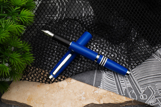 Monteverde Dakota Fountain Pen - Air Force Blue