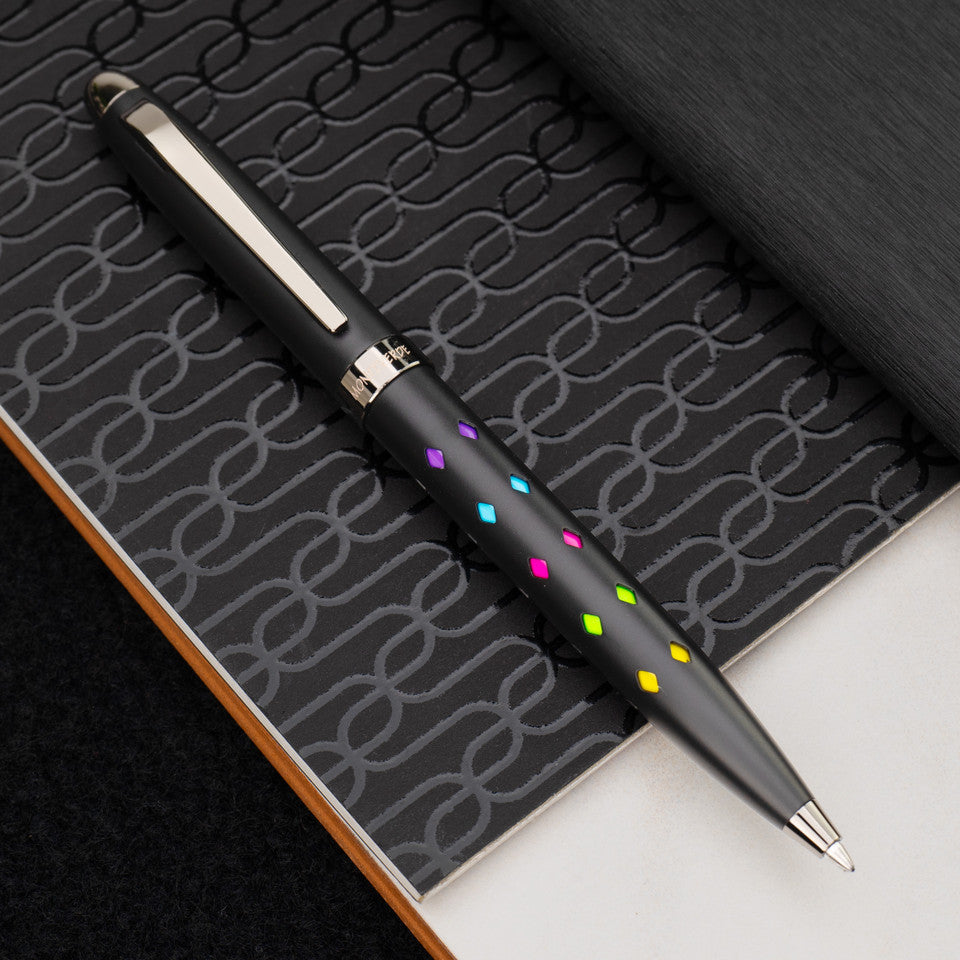 monteverde-illusia-gel-pen-black-with-diamond-shapes-color