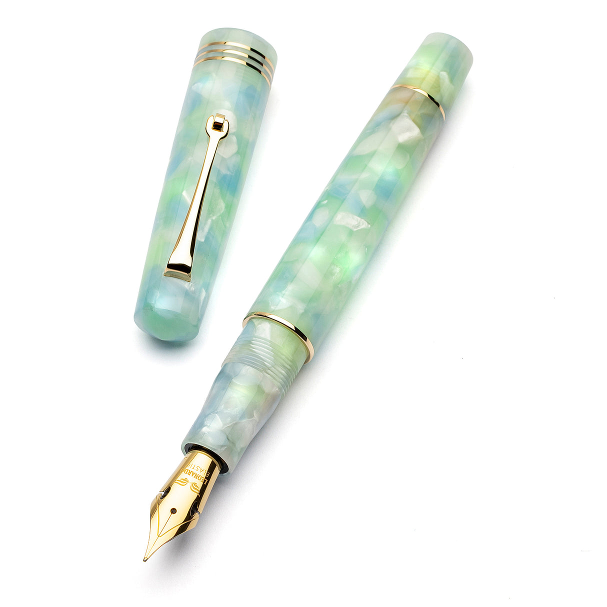 Leonardo Momento Zero Fountain Pen - Artica with Gold Trim (Limited Edition)
