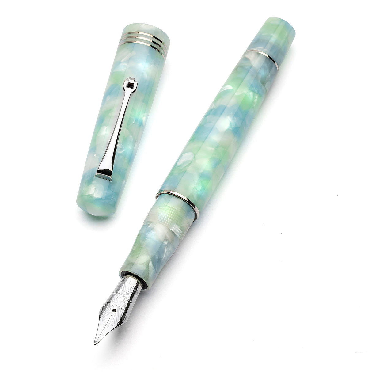 Leonardo Momento Zero Fountain Pen - Artica with Silver Trim (Limited Edition)
