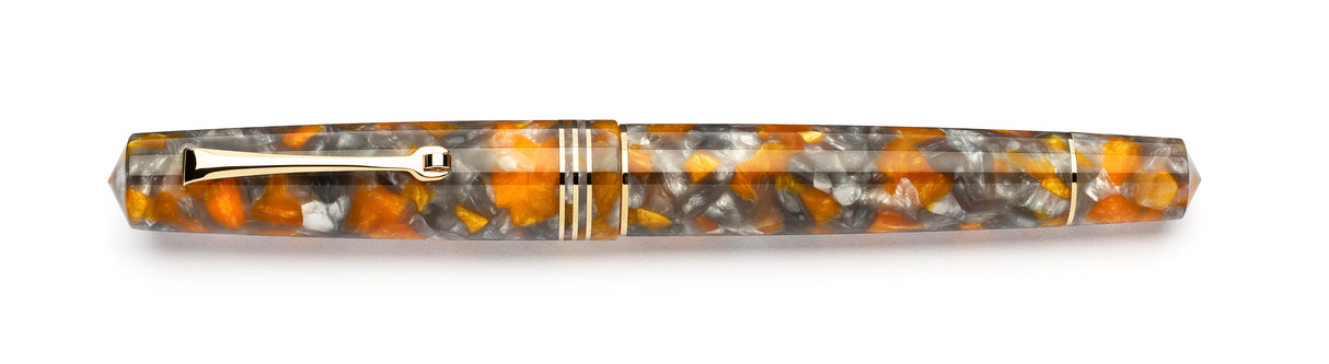 Leonardo Momento Zero Fountain Pen - Lava E Cenere with Gold Trim (Limited Edition)
