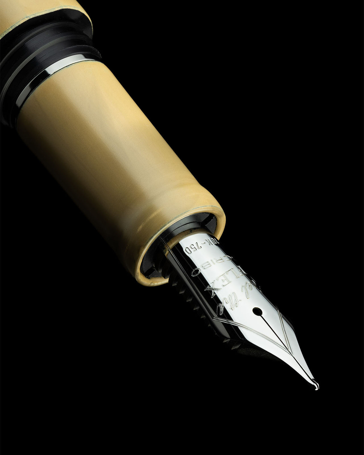 Scribo Piuma Fountain Pen - Hane Murakumo
