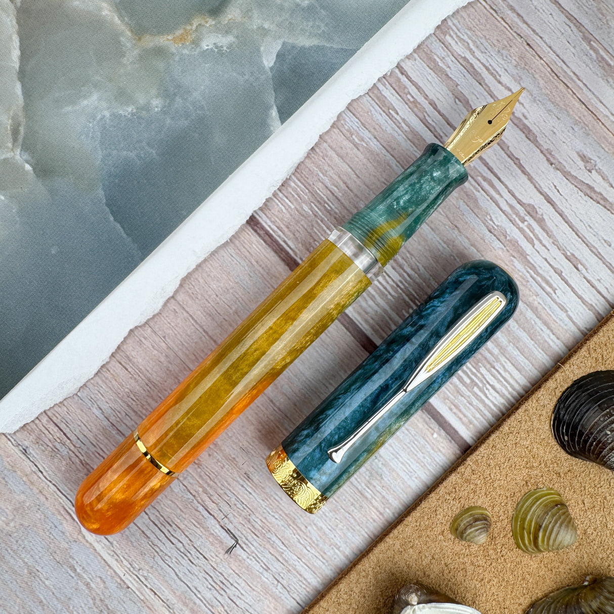 Nahvalur (Narwhal) Voyage Hawaii Fountain Pen (Special Edition)