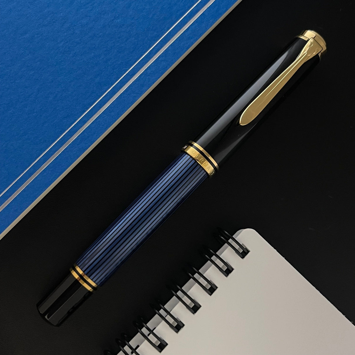 Pelikan Souveran M800 Fountain Pen - Black-Blue