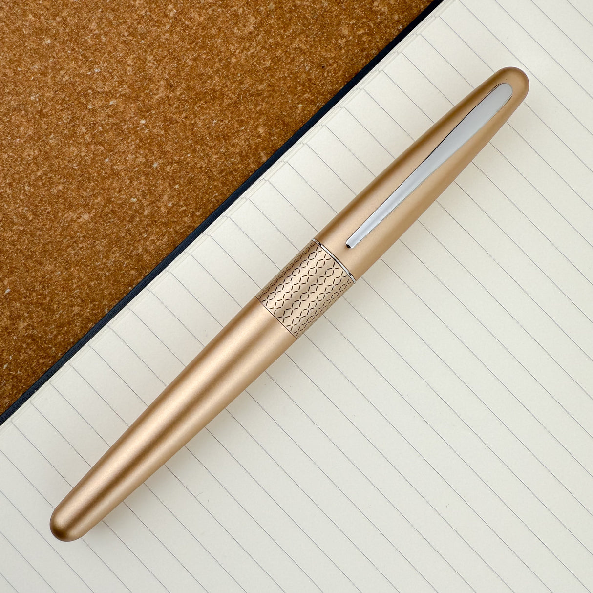 Pilot Metropolitan Fountain Pen - Gold Zig Zag