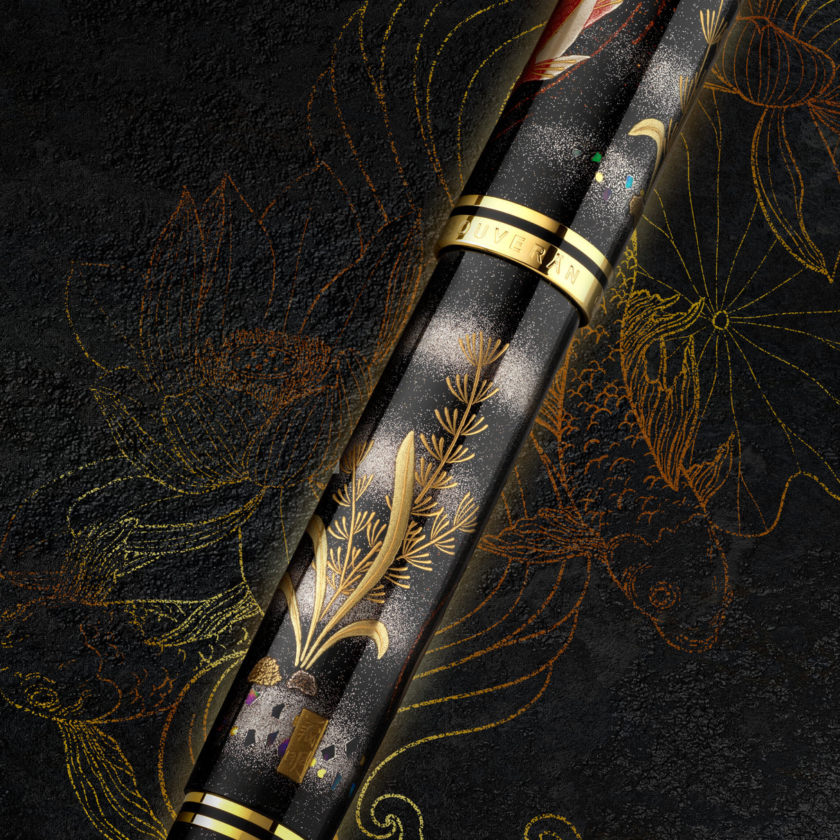 Pelikan Souveran M1000 Fountain Pen - Maki-e Goldfish (Limited Edition)