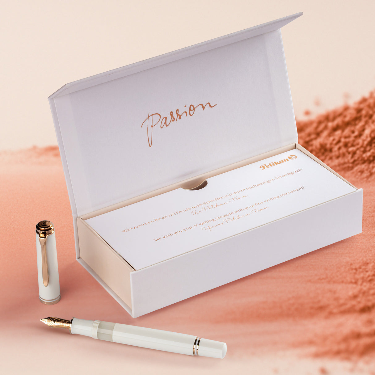 Pelikan Souveran M600 Fountain pen - White & Rose Gold (Special Edition)