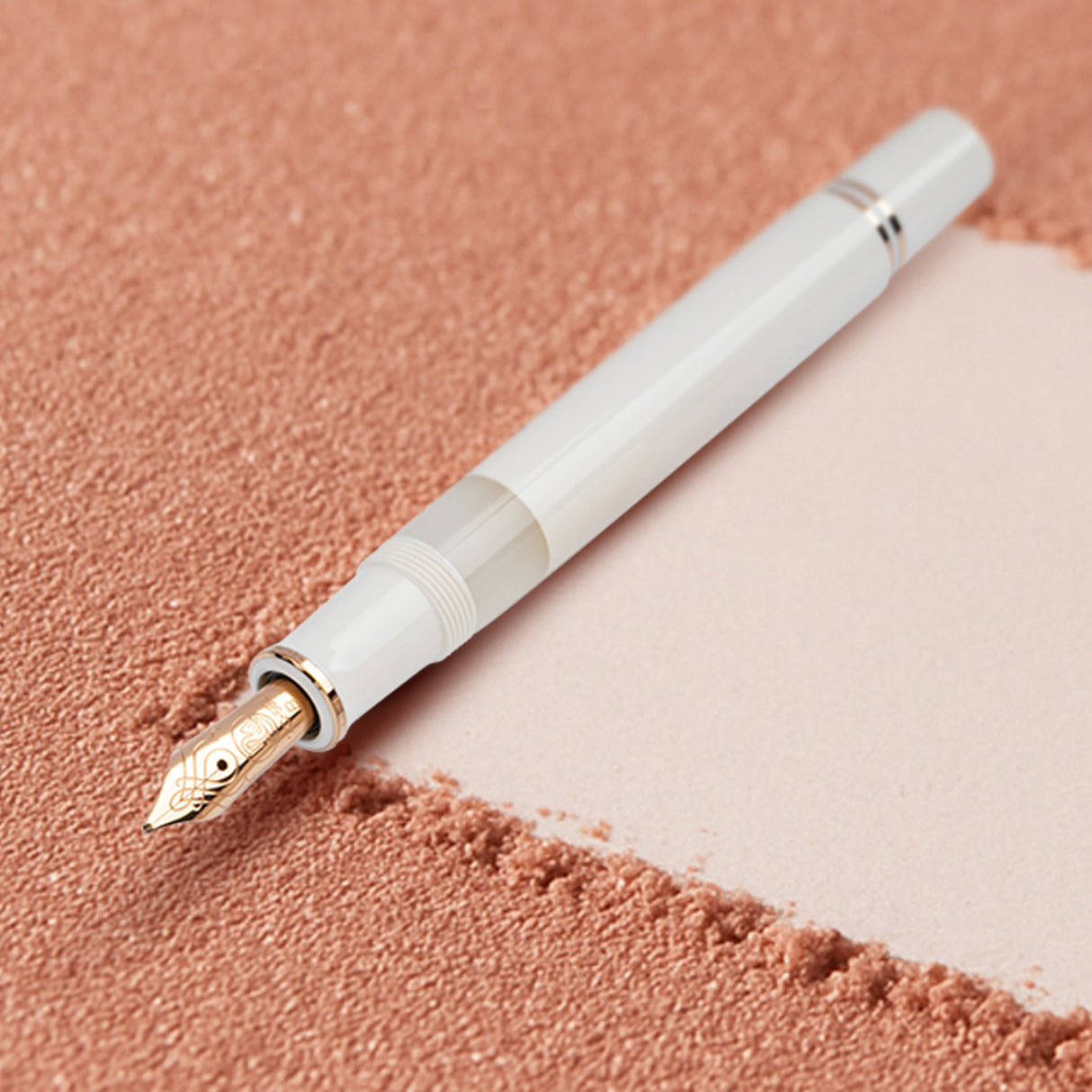 Pelikan Souveran M600 Fountain pen - White & Rose Gold (Special Edition)