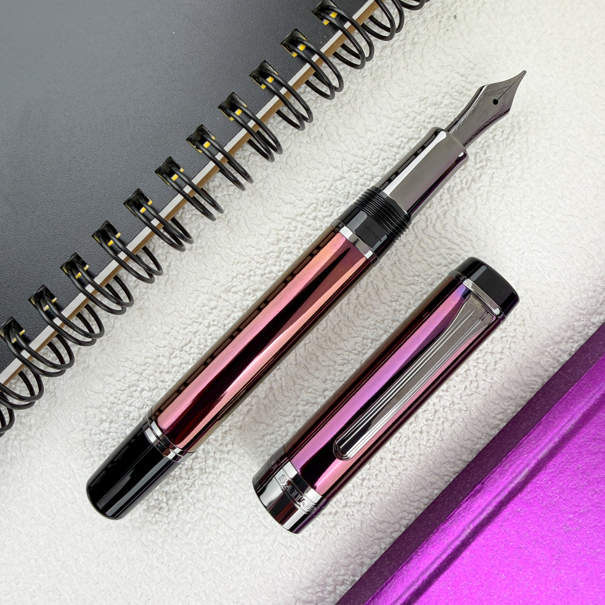 Sailor CYLINT Colored Stainless Steel Fountain Pen - Lantana