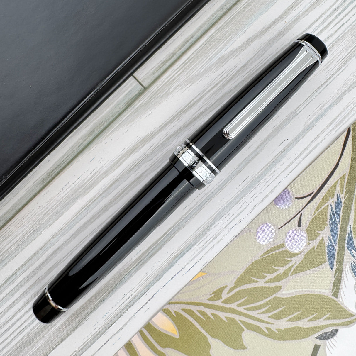 Sailor Pro Gear Fountain Pen - Ginza Silver (Limited Edition)