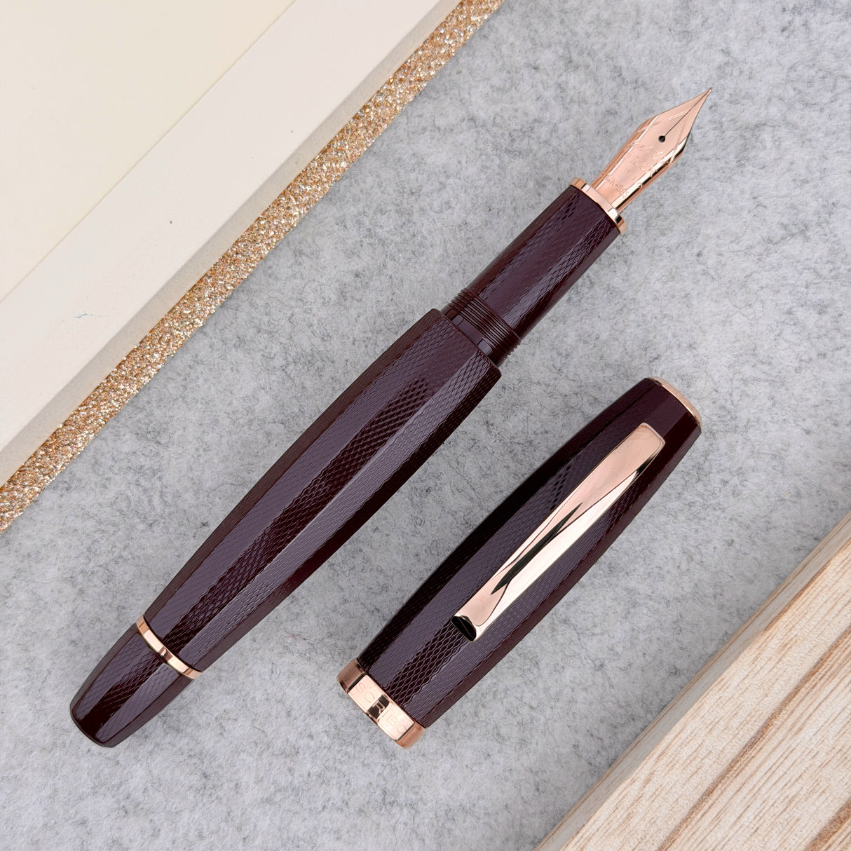 Scribo Feel Fountain Pen - Dandy Velvet