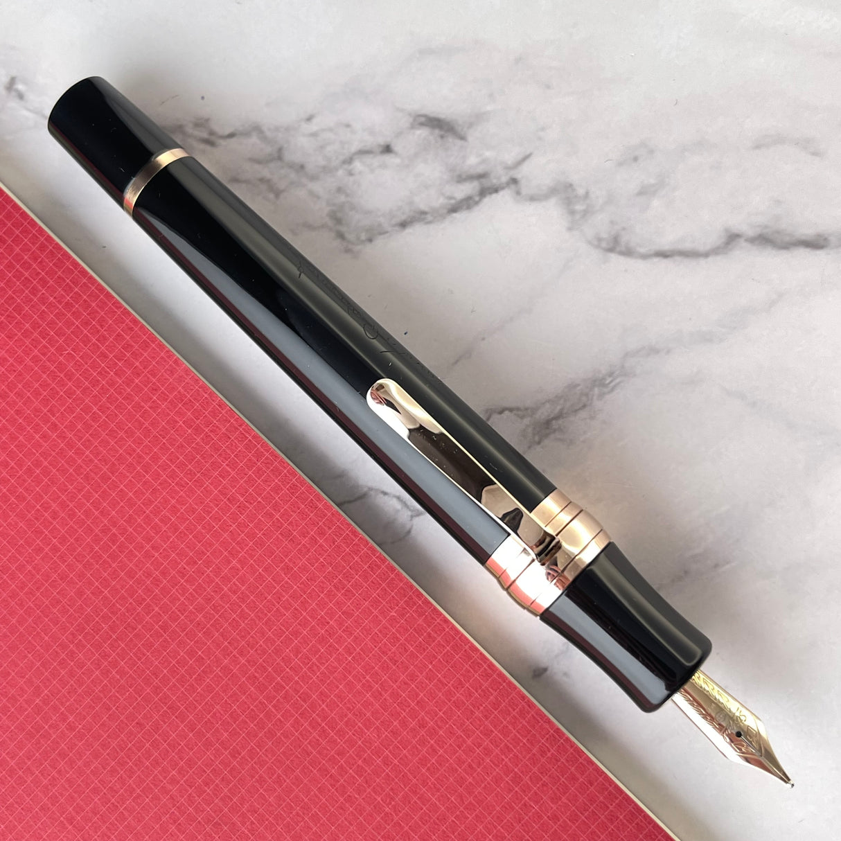 Stipula Da Vinci Capless Fountain Pen - Mars Black w/ Rose Gold