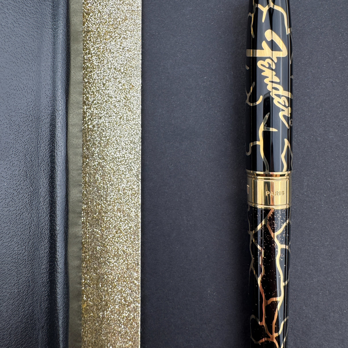 S.T. Dupont Fender Line D Large Fountain Pen - Black