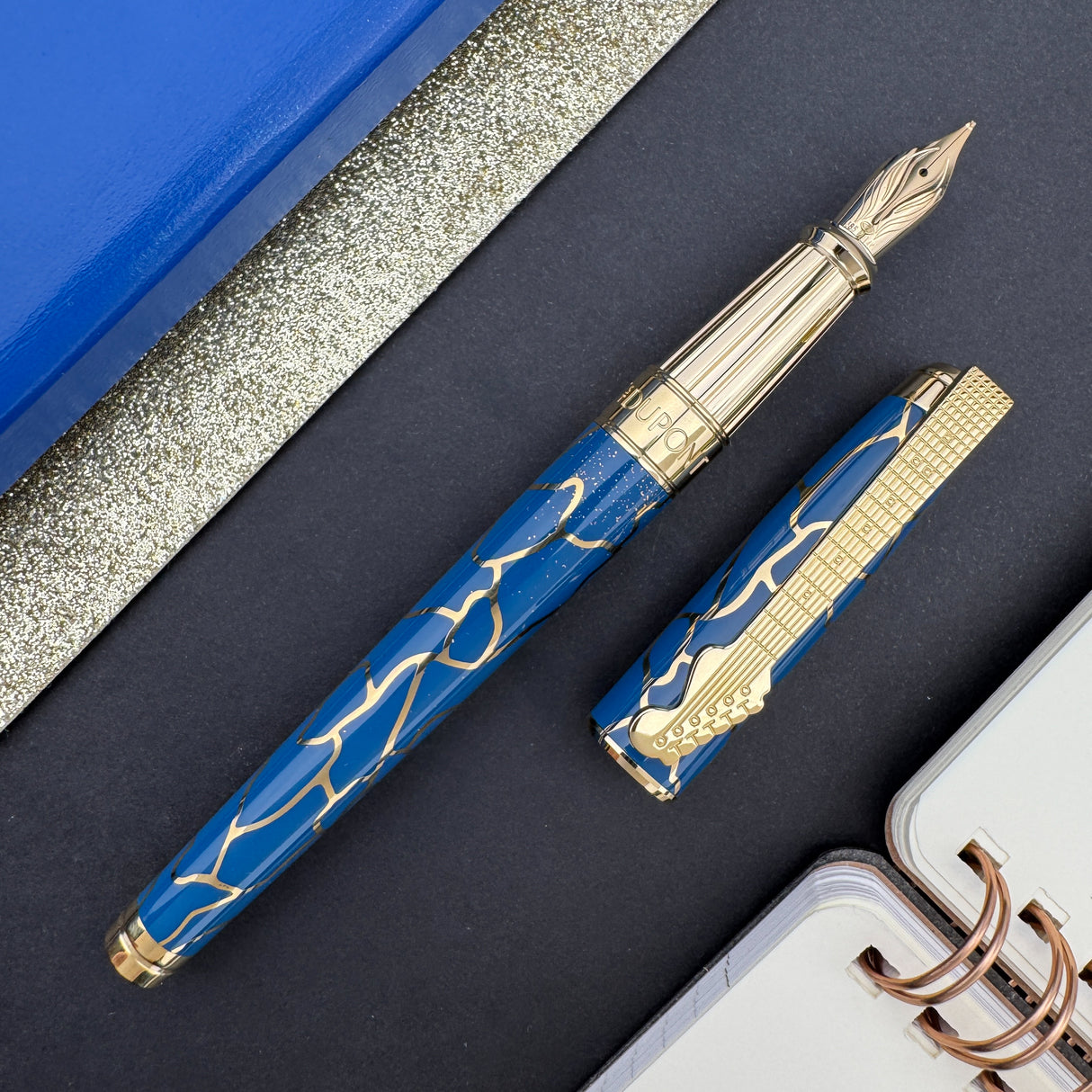 S.T. Dupont Fender Line D Large Fountain Pen - Blue