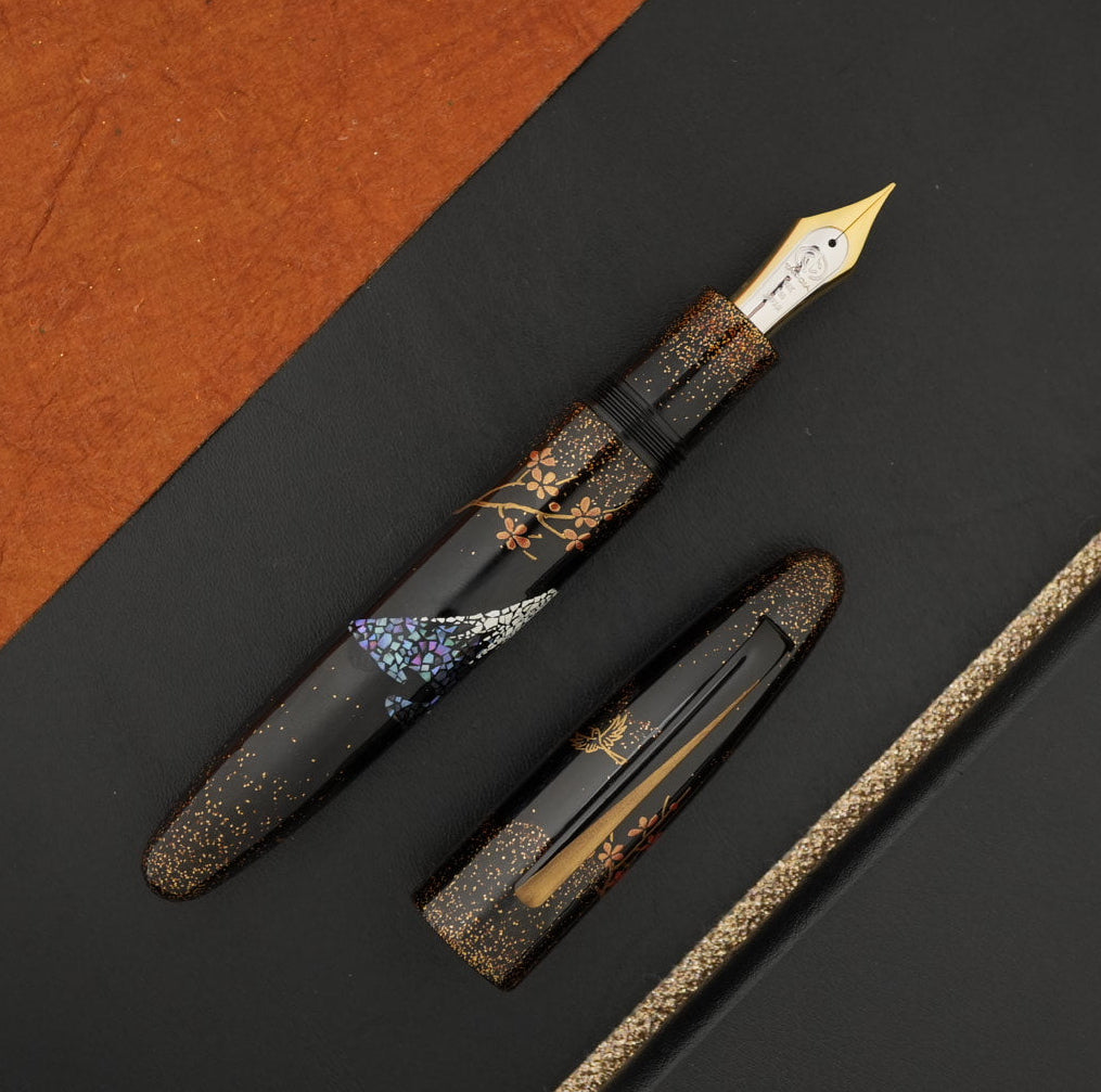 Taccia Miyabi Maki-e Fountain Pen - Fujiyama (Limited Edition