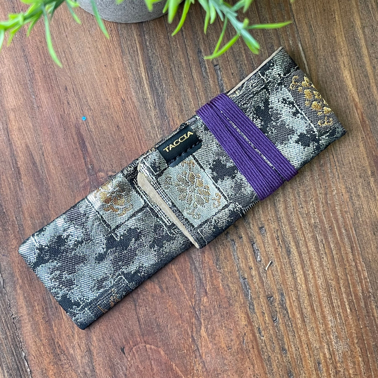 Taccia Kimono Pen Wrap - Single