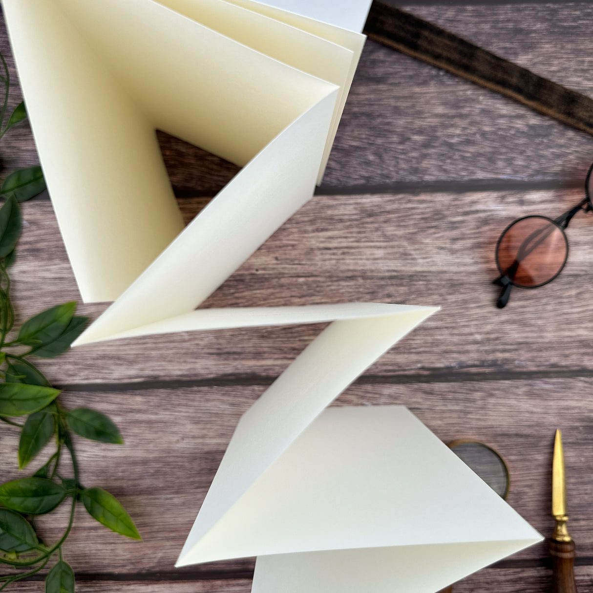 Traveler's Accordion Fold Paper - Regular Size