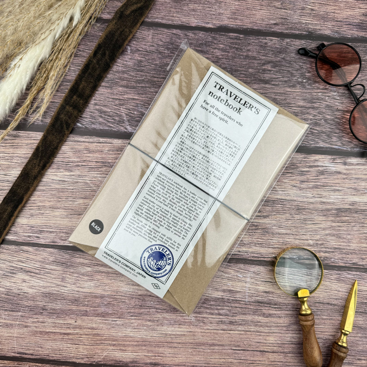 Traveler's Leather Notebook - Regular Size - Black