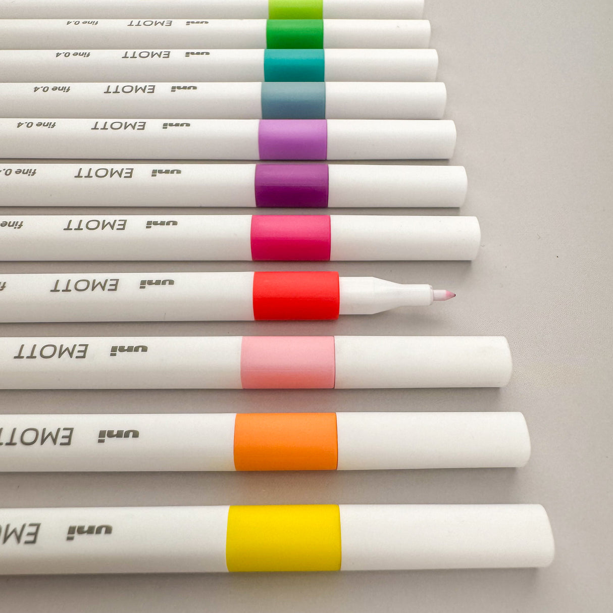 Uni-ball Emott Fine Line Marker Pen
