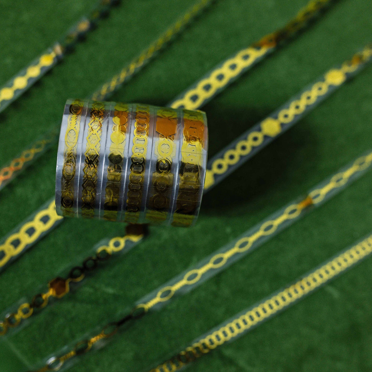 CoraCreaCrafts Metal Chain Tape Set