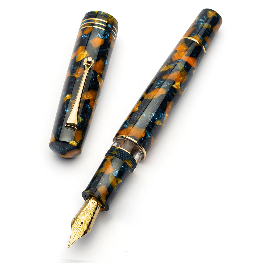 Leonardo Momento Zero Grande 2.0 Fountain Pen - Crepuscolo Marino with Gold Trim