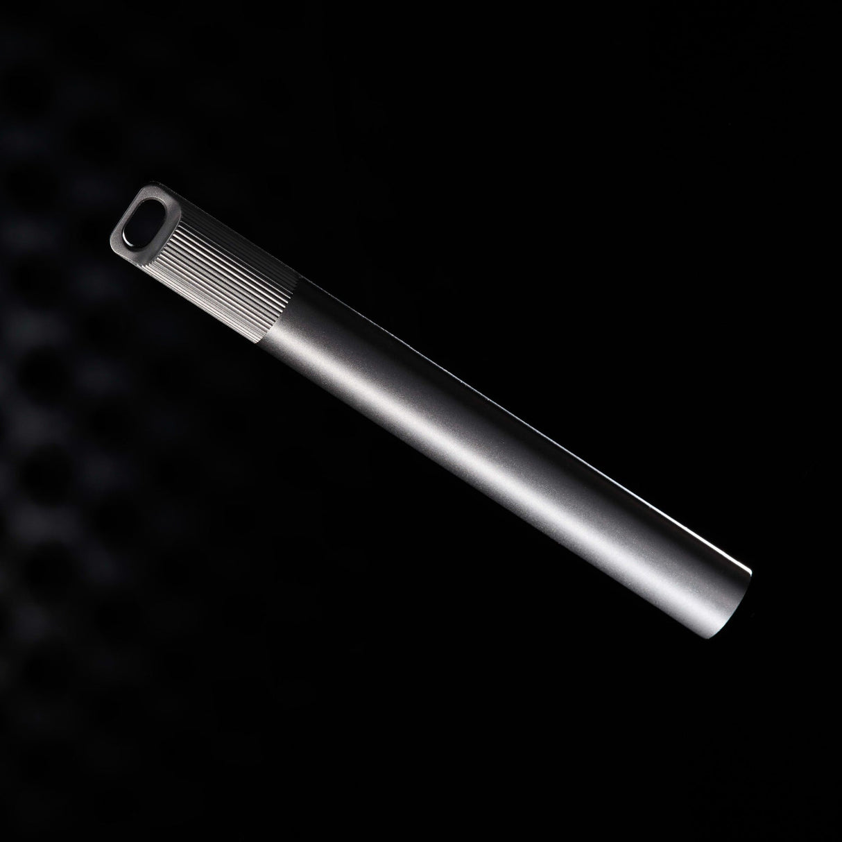 Tom's Studio Lumos Pro - Titanium